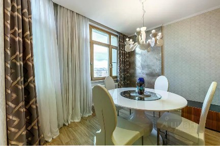 Продается 3-комн. квартира, 93 м²