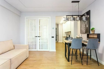 Сдаются 2-комн. апартаменты, 80 м²