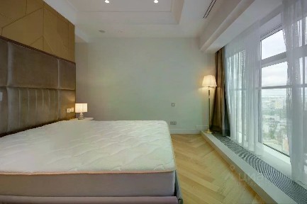Сдаются 3-комн. апартаменты, 160 м²