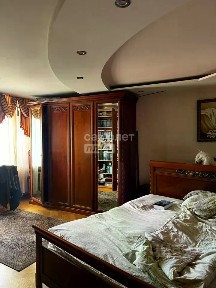 Продается 4-комн. квартира, 106 м²