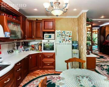 Продается 3-комн. квартира, 128,9 м²