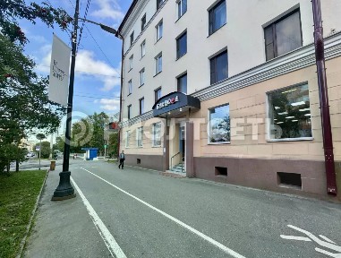 Продается торговая площадь, 266,6 м²