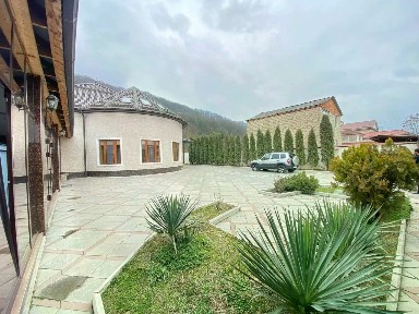 Продается 2-этажный дом, 500 м²