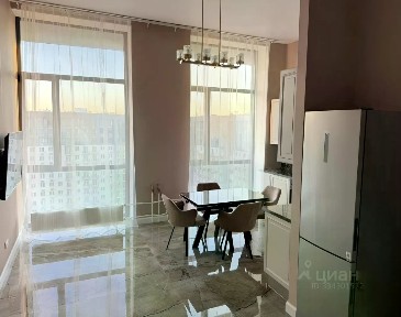 Продаются 1-комн. апартаменты, 65 м²