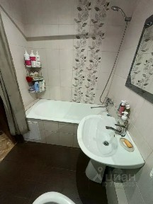 Продается 4-комн. квартира, 71 м²