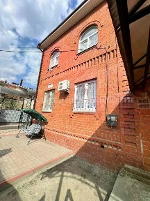 Продается 3-этажный коттедж, 270 м²