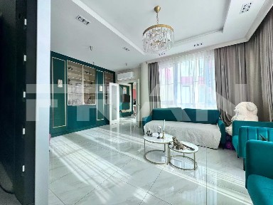 Продается 2-комн. квартира, 77,2 м²