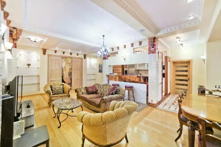 Сдается 5-комн. квартира, 153 м²