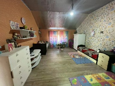 Продается 2-этажный дом, 375 м²