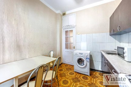 Продается 2-комн. квартира, 66 м²
