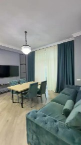 Сдается 4-комн. квартира, 130 м²