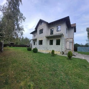 Продается 2-этажный дом, 345 м²