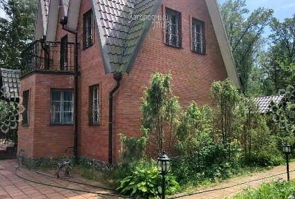 Продается 2-этажный дом, 162 м²