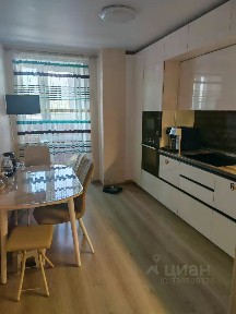Продается 2-комн. квартира, 56,5 м²