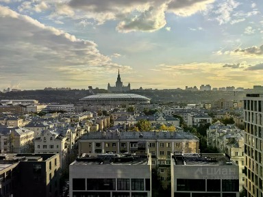 Продается квартира свободной планировки, 253 м²