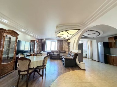 Продается 3-комн. квартира, 124,3 м²