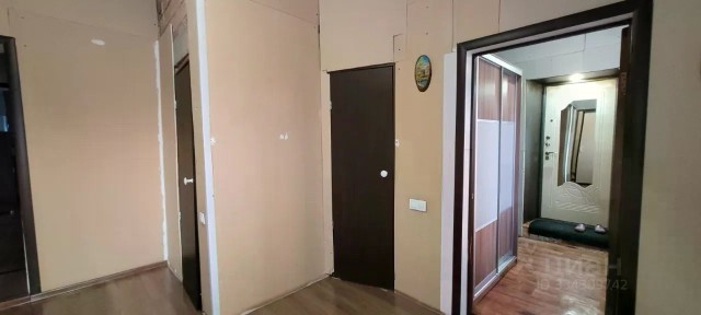 Продается 3-этажный дом, 320 м²
