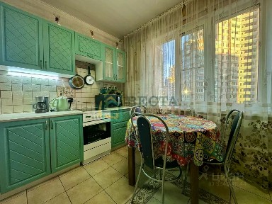 Продается 2-комн. квартира, 52,5 м²
