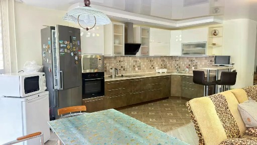 Продается 3-комн. квартира, 82 м²