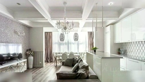 Сдается 4-комн. квартира, 102 м²