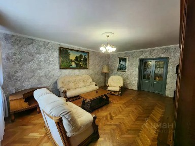 Продается 4-комн. квартира, 134,3 м²