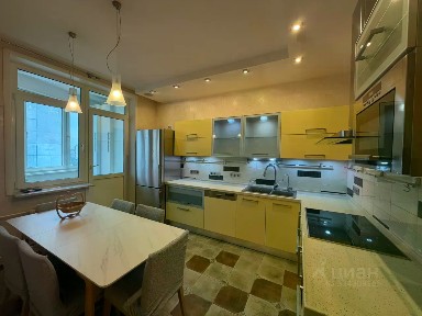 Сдается 4-комн. квартира, 111 м²