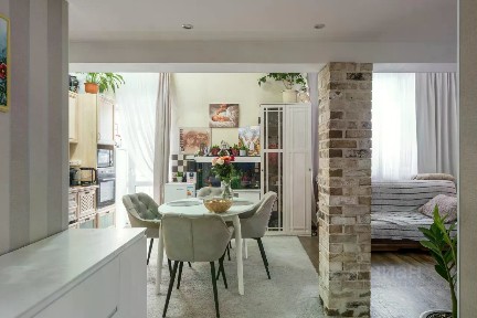 Продается 4-комн. квартира, 105 м²