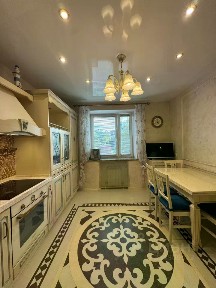 Продается 2-комн. квартира, 72,9 м²