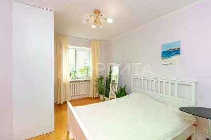 Продается 2-комн. квартира, 76,3 м²