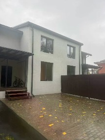 Продается 2-этажный дом, 264 м²