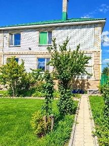 Продается 2-этажный дом, 220 м²