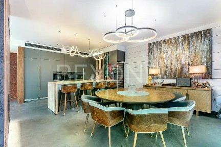 Продается 2-этажный дом, 494,6 м²