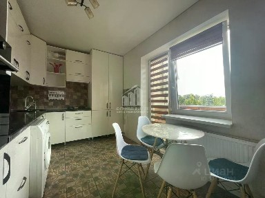 Продается 2-комн. квартира, 64 м²