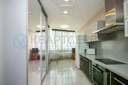Продается 2-комн. квартира, 65,2 м²