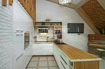 Продается 4-комн. квартира, 124,81 м²