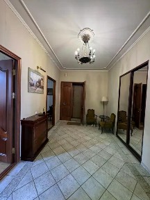 Продается 4-комн. квартира, 142,1 м²