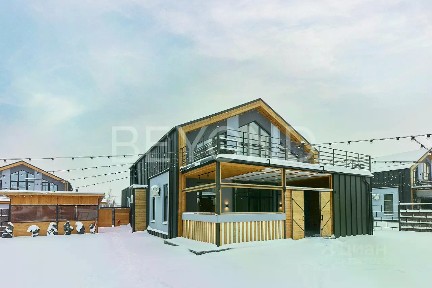 Продается 2-этажный дом, 280 м²