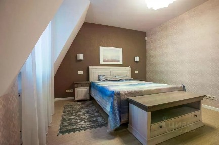 Сдается 3-этажный таунхаус, 326 м²