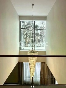 Сдается 3-этажный дом, 720 м²