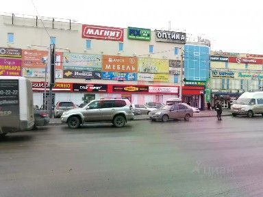 Продается торговая площадь, 3 825 м²