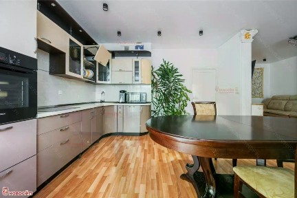 Продается 3-комн. квартира, 89 м²