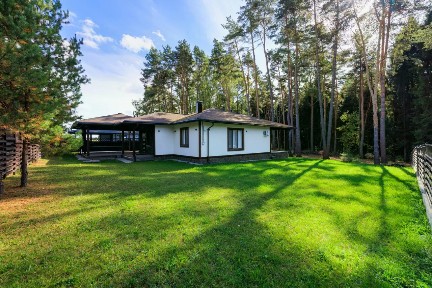 Продается 1-этажный коттедж, 160 м²