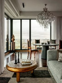 Продается 4-комн. квартира, 136,2 м²