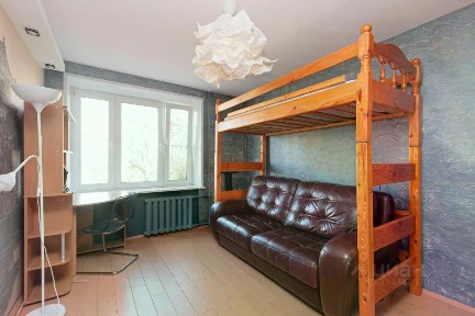Продается 3-комн. квартира, 56 м²