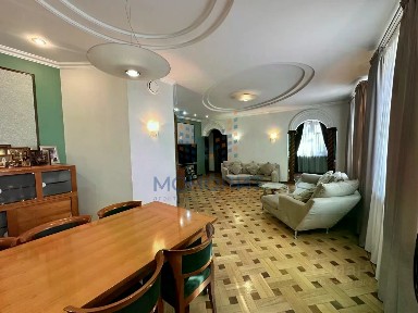 Продается 2-комн. квартира, 80,7 м²