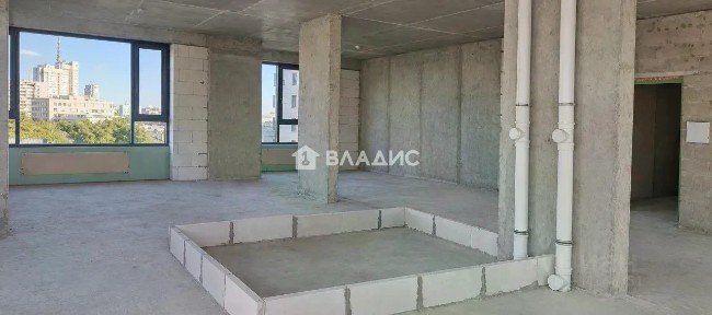 Продается 4-комн. квартира, 150 м²