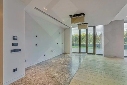 Продается 4-комн. квартира, 161,5 м²