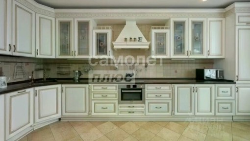 Продается 4-комн. квартира, 148,3 м²