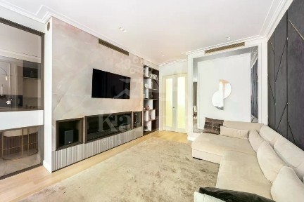 Продается 4-комн. квартира, 163,23 м²