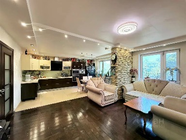 Продается 3-комн. квартира, 96,6 м²